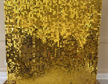 8x8 Sequins Wall - Gold